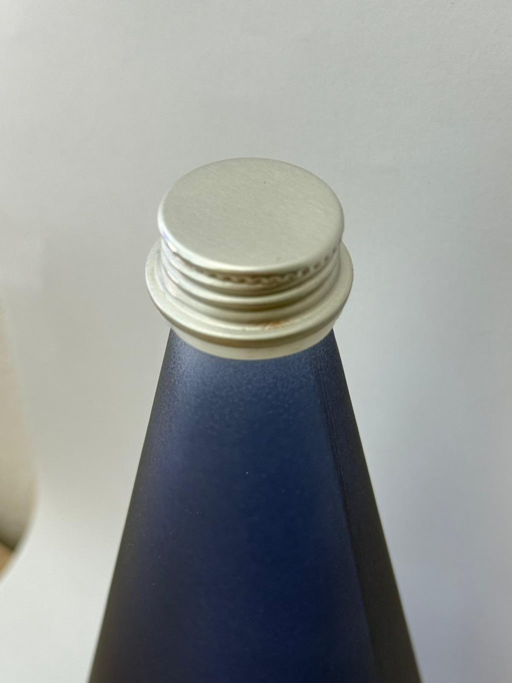 Bottiglia 750ml in vetro satinato blu per acqua Ho.Re.Ca. - Confezione da 20 pz