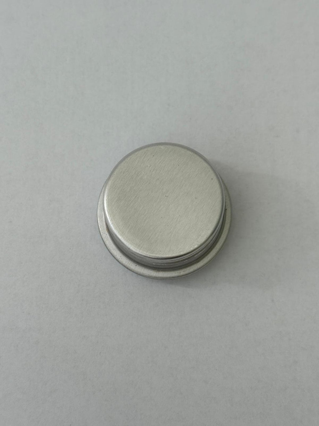 Tappo igienico monouso momentaneo filettato color argento per bottiglie – Confezione da 100 pezzi